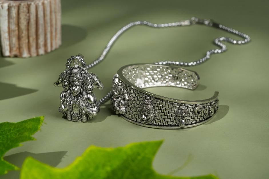 Hanuman Kada with Hanumna Pendant with Chain